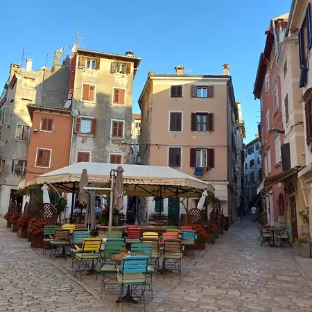 Bunari Апартаменты Ровинь